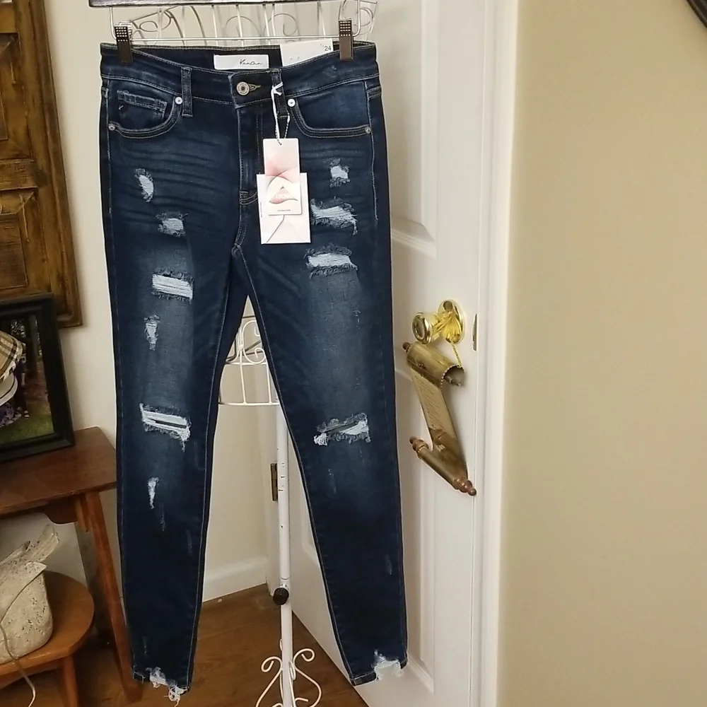 KanCan distressed jeans, New with tags - Picture 2 of 12
